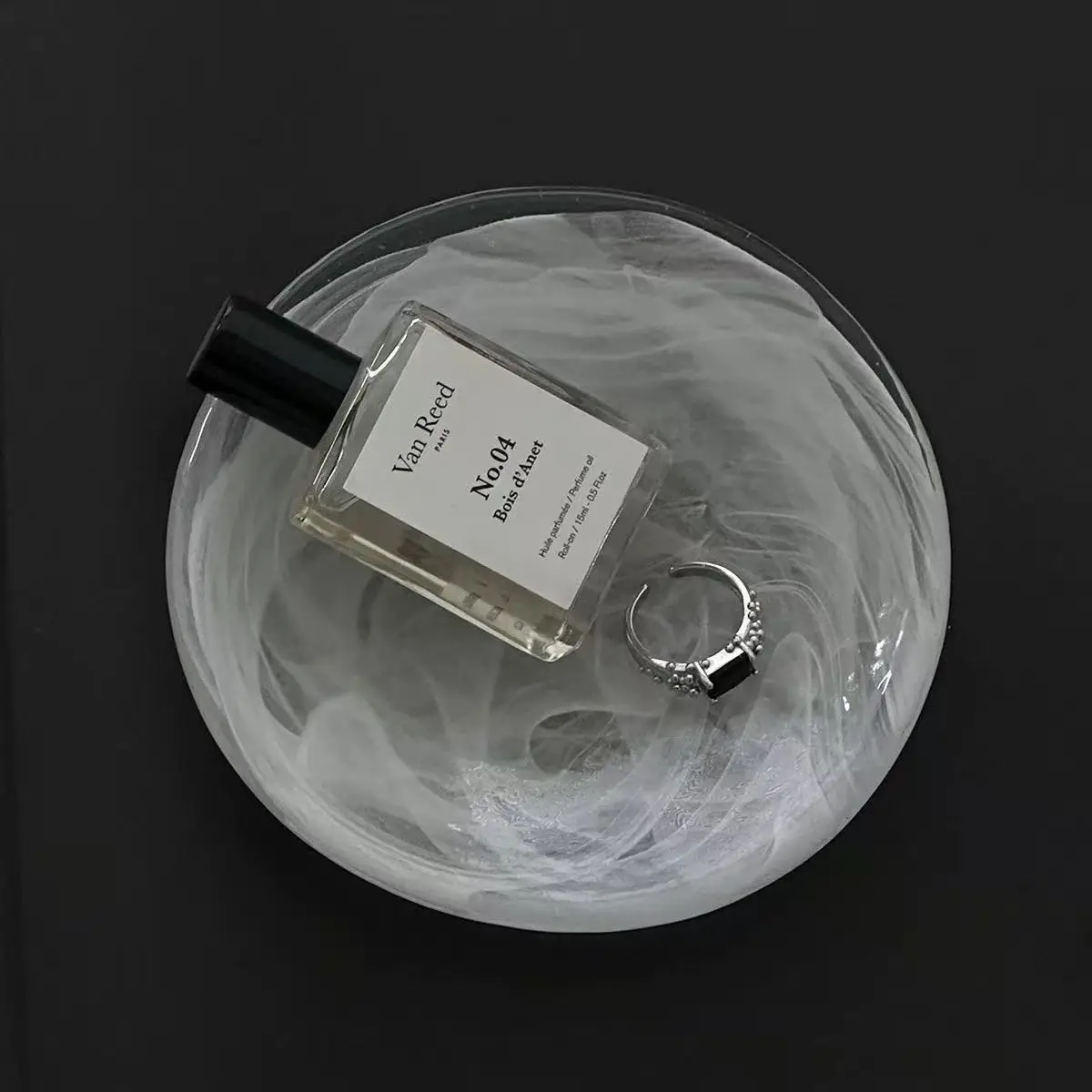 Milk Glass Round Bowl Jewelry Storage Tray Japanese Sipping Sauce Dish Dessert Dish Bow Table Decorayion