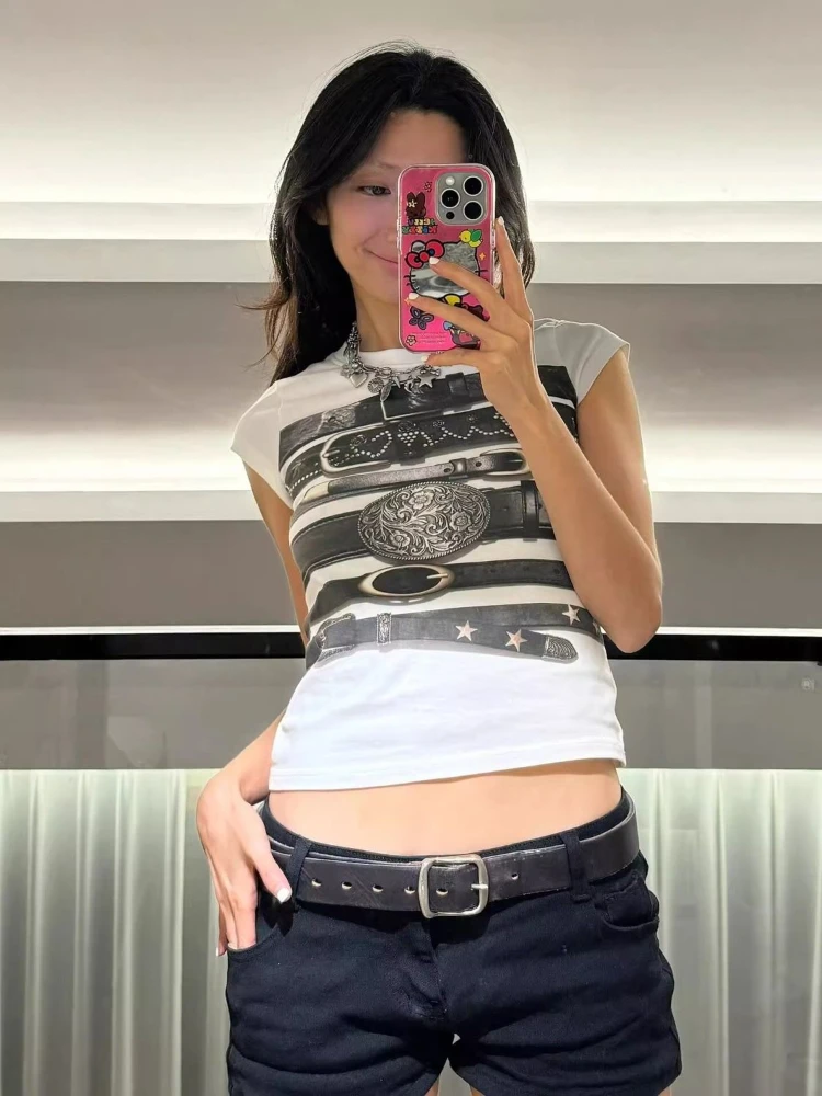 

HOUZHOU Vintage Graphic T-shirts Women Y2k White Grunge Short Sleeve T-shirt Harajuku 2000s Gothic Streetwear Crop Tops Slim Up