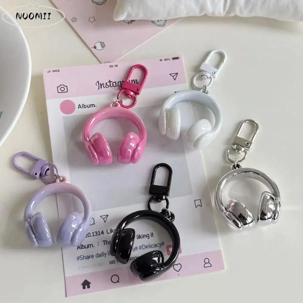 

5Pcs Mini Acrylic Headset Shape Keychain Funny Bag Hanging Earphone Shape Pendant Ornaments Colorful Car Key Ring Bag Decoration