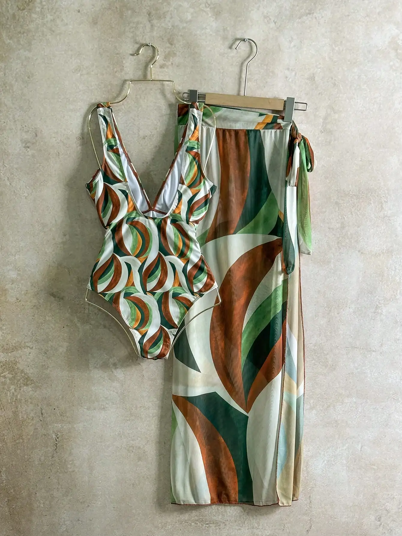 

Abstract Leaf Print Deep V Neck Bikini With Matching Sheer Maxi Skirt Set For Summer