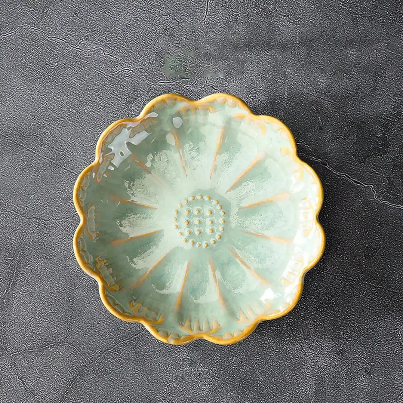 Elegant Ceramic Trinkets Dish for Jewelry Display