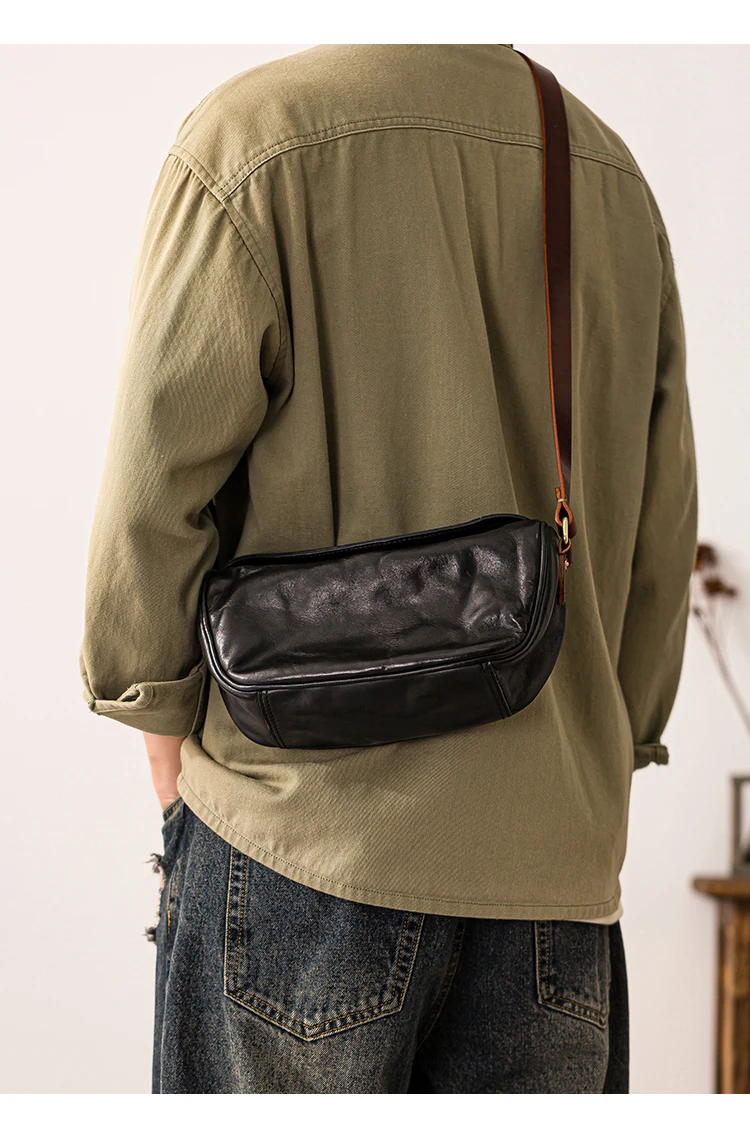 Handgefertigte Herren-Umhängetasche aus echtem Leder, modische Outdoor- und Alltagstasche, schwarze Crossbody-Tasche aus Kuhleder – Detail 7