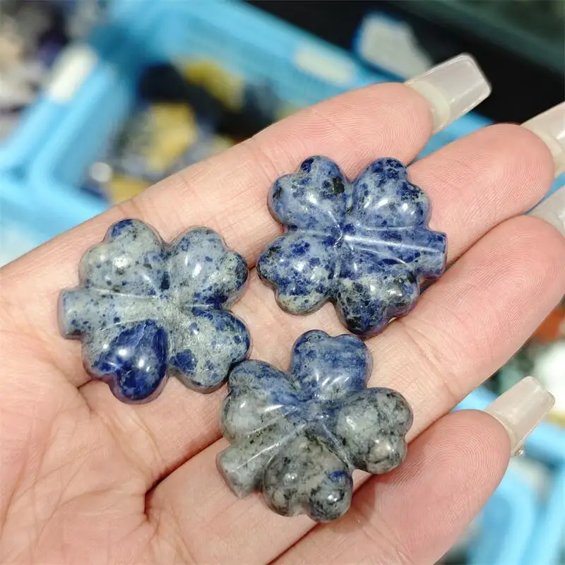 Natural Blue Sodalite Four-leaved Clover Carving Crystal Energy Stone Crafts Small Decoration Home Decor Holiday Gift 3pcs