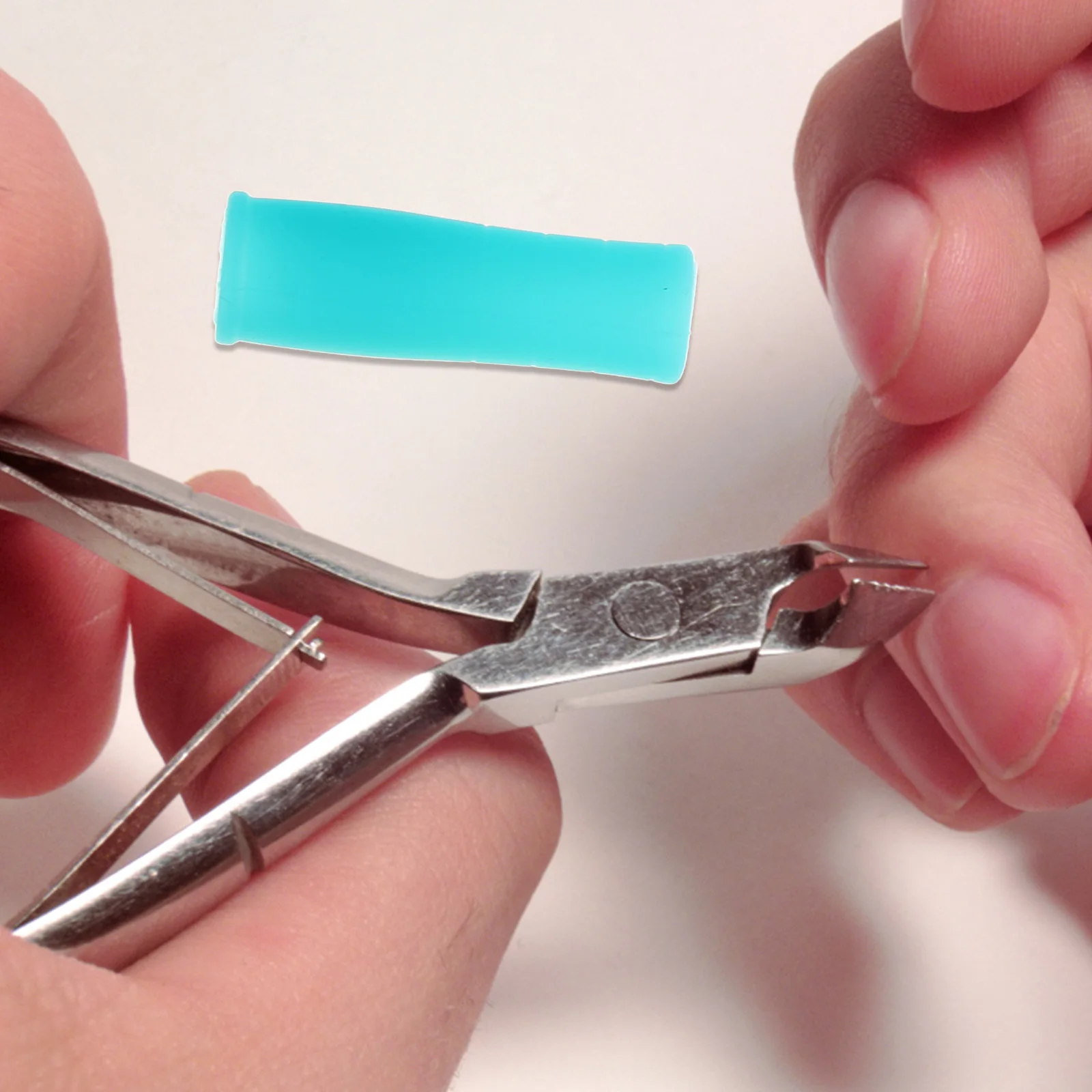 12Pcs Cuticle Cutter Handle Sleeves Non-Slip Durable Easy to Use Manicure Scissors Tweezers Cover Cuticle Scissor Handle Cover