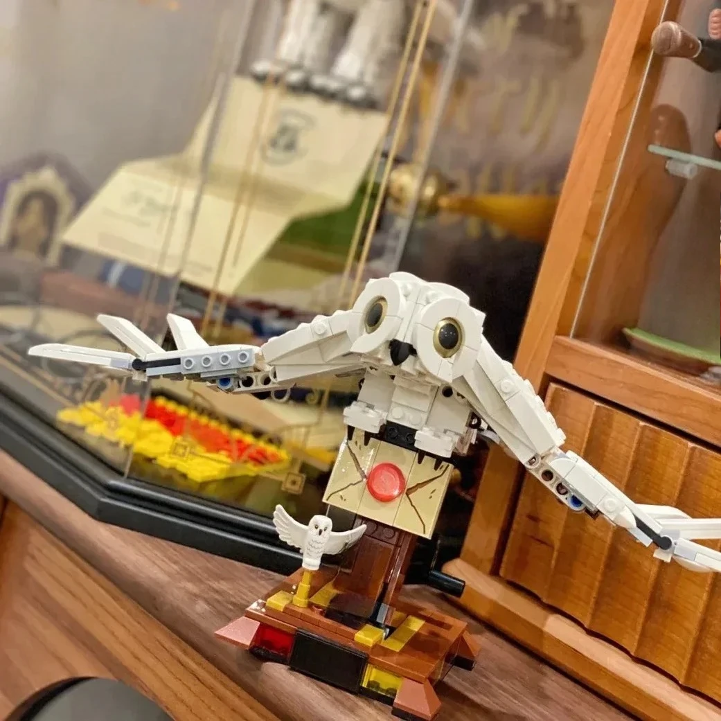 Hedwig Snowy Owl Deliver Carta Modelo Conjuntos de bloques de construcción compatibles con partículas Legoed Adecuado para regalos de Navidad 75979