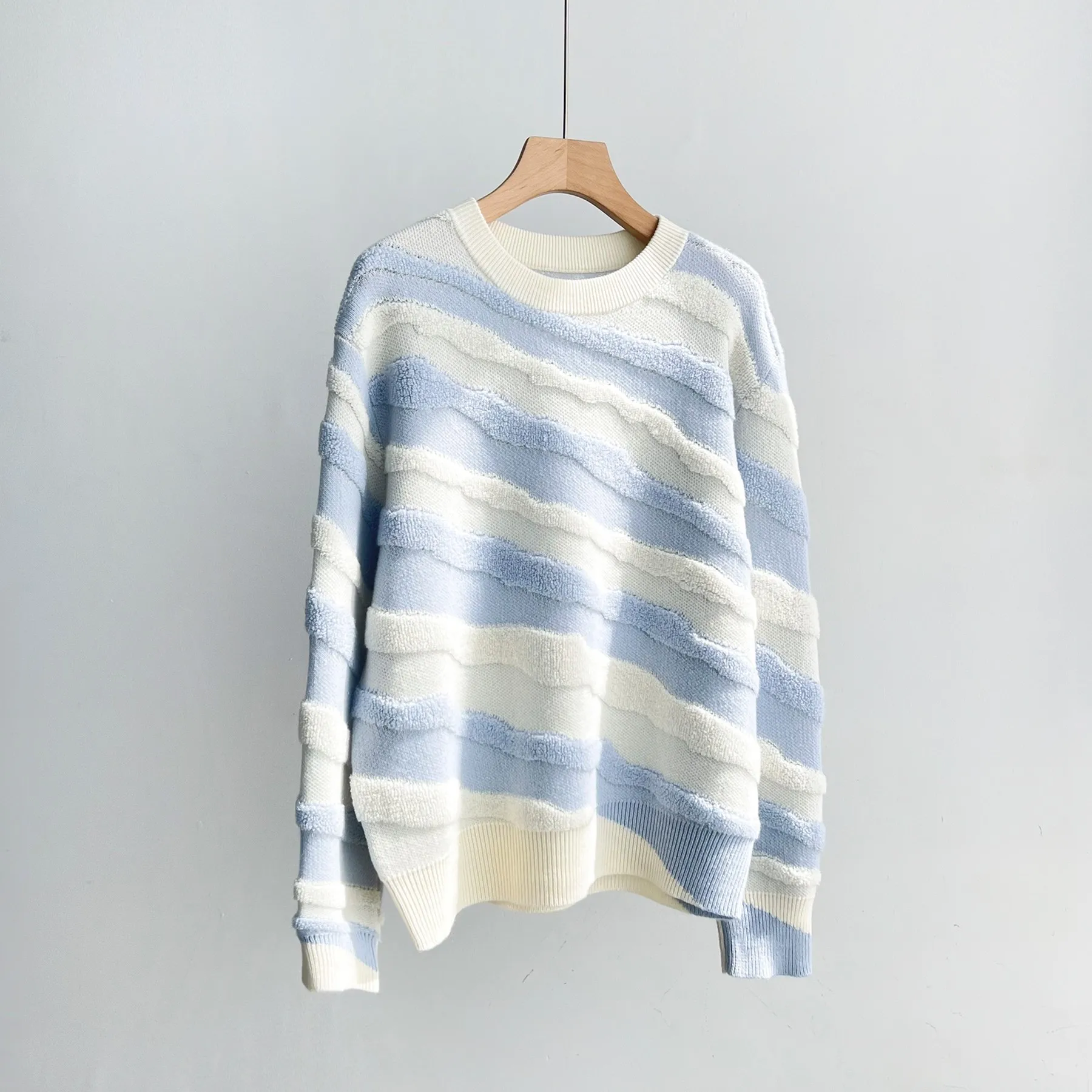 

New 2023 Autumn And Winter Women's ClothingLoose Blue and White Diagonal Striped Cashmere Sweater 1018