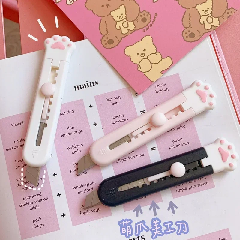 Mini cuchillo de bolsillo Kawaii con forma de pata de gato, cortador de papel, hoja rellenable, papelería