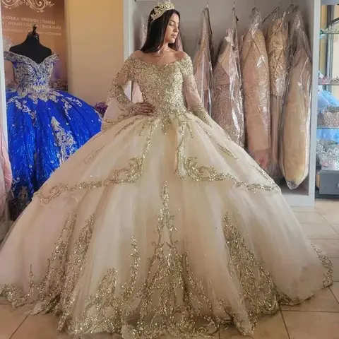 ANGELSBRIDEP Lyxig Champagnefärgad Quinceanera-klänning Gyllene Spets Off-Shoulder Släp Festklänningar för 15-årsfest 8 best sales champagnefärgade quinceanera-klänningar - №4