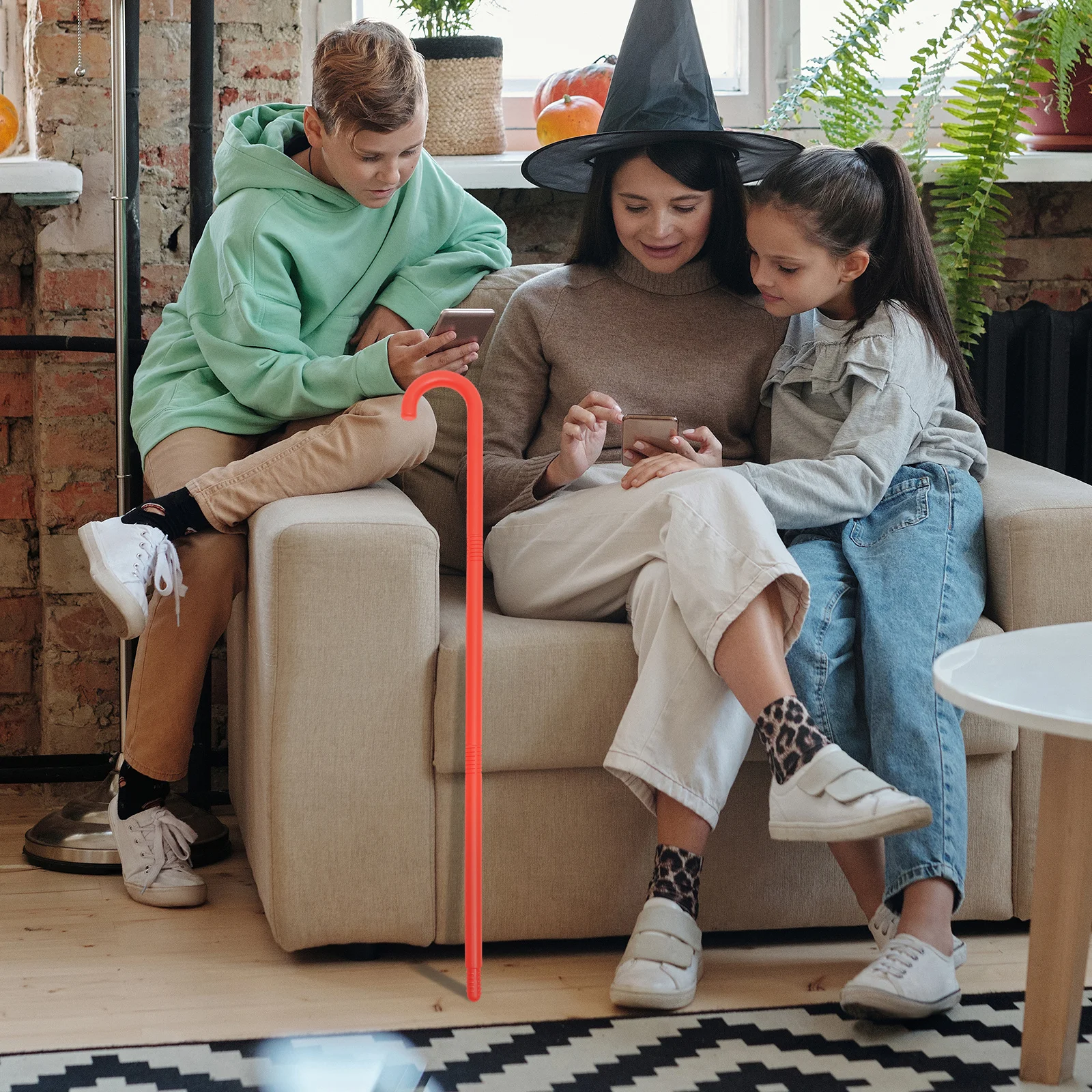 

Хэллоуин трость реквизит пластиковая простая устойчивая легкая косплей украшения вечерние представление Хэллоуин трость