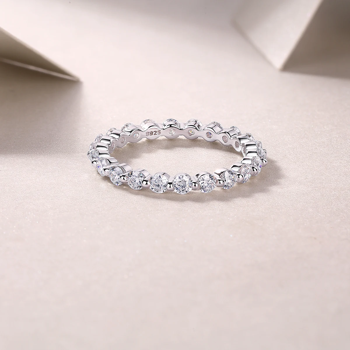 Stunning S925 Silver Moissanite Engagement Ring - Dazzling Quality for Timeless Elegance - Perfect Gift for Any Occasion