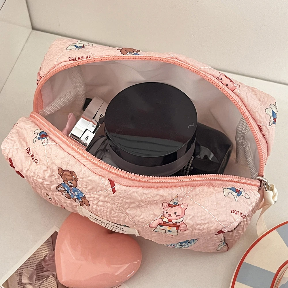 Niedliche rosa Mädchen-Cartoon-Make-up-Tasche, tragbare Tragetasche, Kosmetiktasche, Handtasche, Damen, Persönlichkeit, Damen, Make-up, Quilten, Reißverschlusstasche – Detail 8