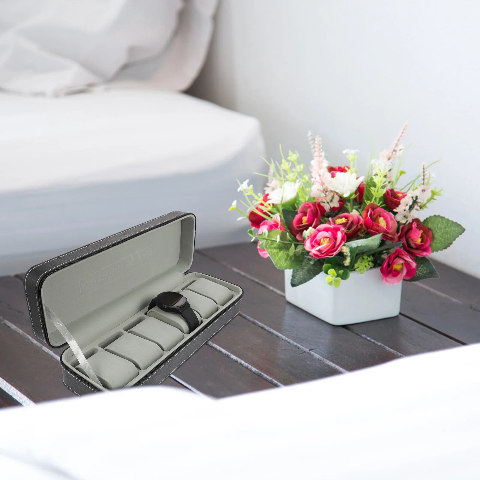 

1Pcs Watch Protective Case PU Material Durable Cushion Organizer Watch Storage Box Bracelet Jewelry Display Container