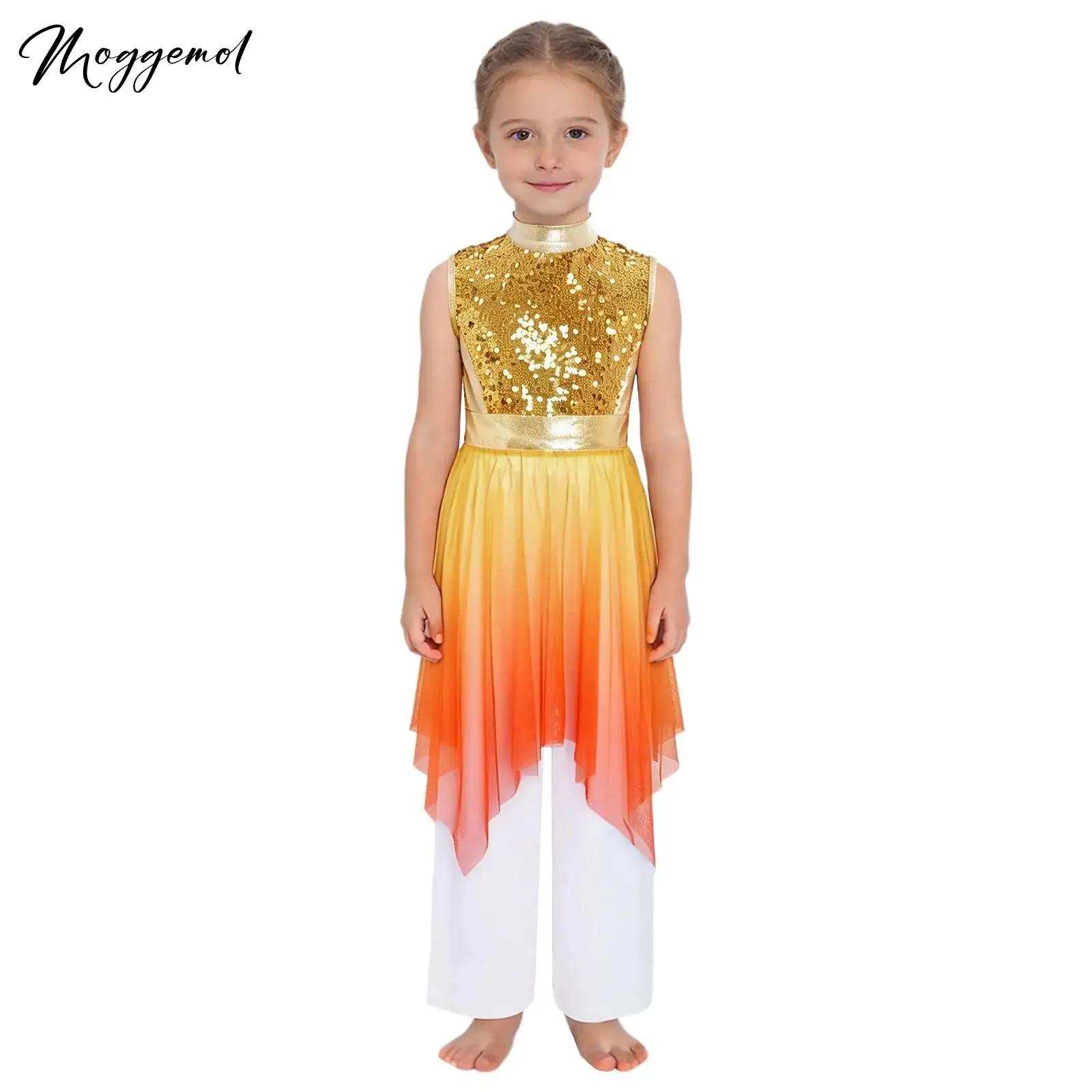 

Костюм для литургического танца для девочек: блестящая туника с асимметричным вырезом-стойкой без рукавов и пайетками, а также широкие брюки.