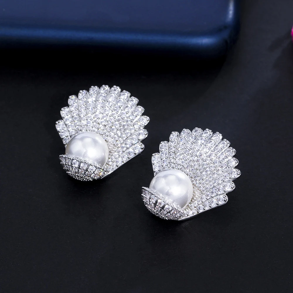ThreeGraces Elegant Shiny Cubic Zirconia Shell Shape Big Simulated Pearl Stud Earrings for Women Summer Beach Party Jewelry E841