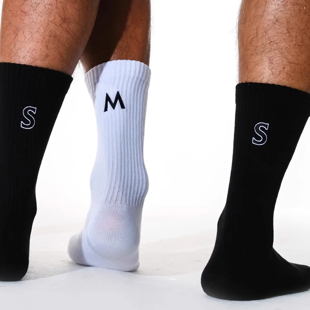 Men's Tall Four Season Thin Embroidered Black and White SM Letter Hand-sewn Head Breathable Sports Cotton Socks