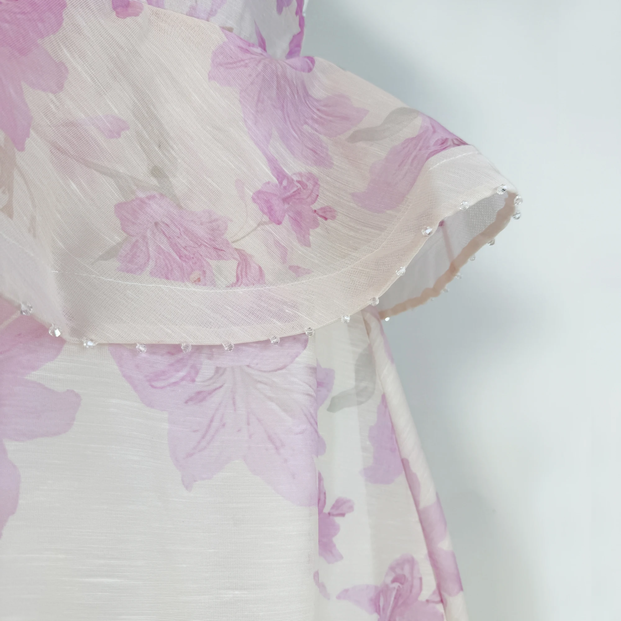 Novo Vestido Midi de Verão com Estampa em Camadas, Cintura Alta com Alça, em Fibra de Poliéster Antienvelhecimento, Modelo V-Ne A-Line