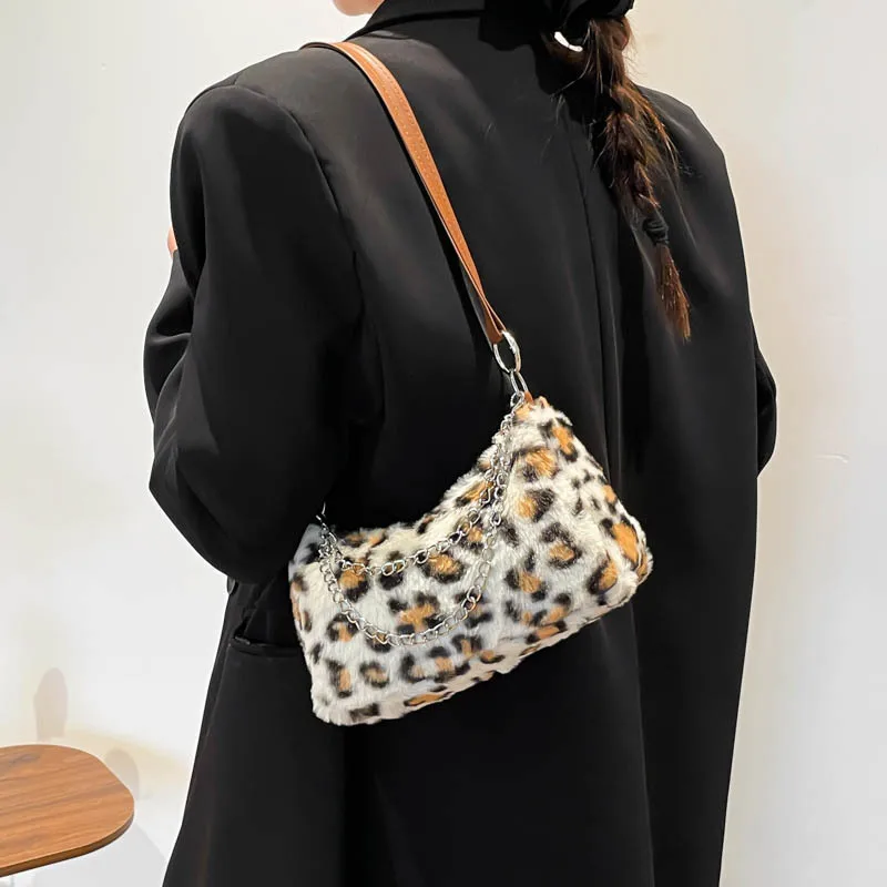 Vintage Leopard Print Women Soft Plush Shoulder Bags Winter Versatile Ladies Furry Underarm Bag Chain Girls Phone Handbag Purse