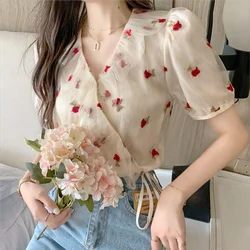 Chiffon Blouses for Women Summer New Korean Casual V-neck Floral Shirt Pullover Puff Short Sleeve Tops