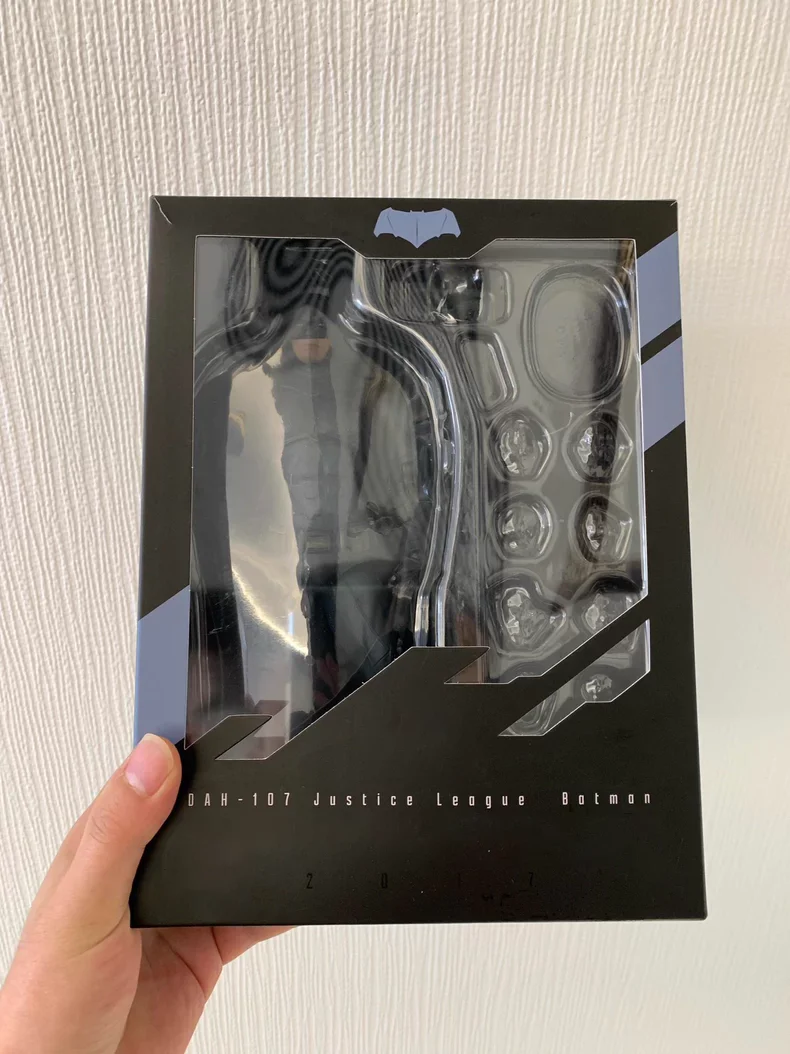 

Коллекционная фигурка Бэтмена (Бен Аффлек) DAH-107, 21 см, модель супергероя, подарок