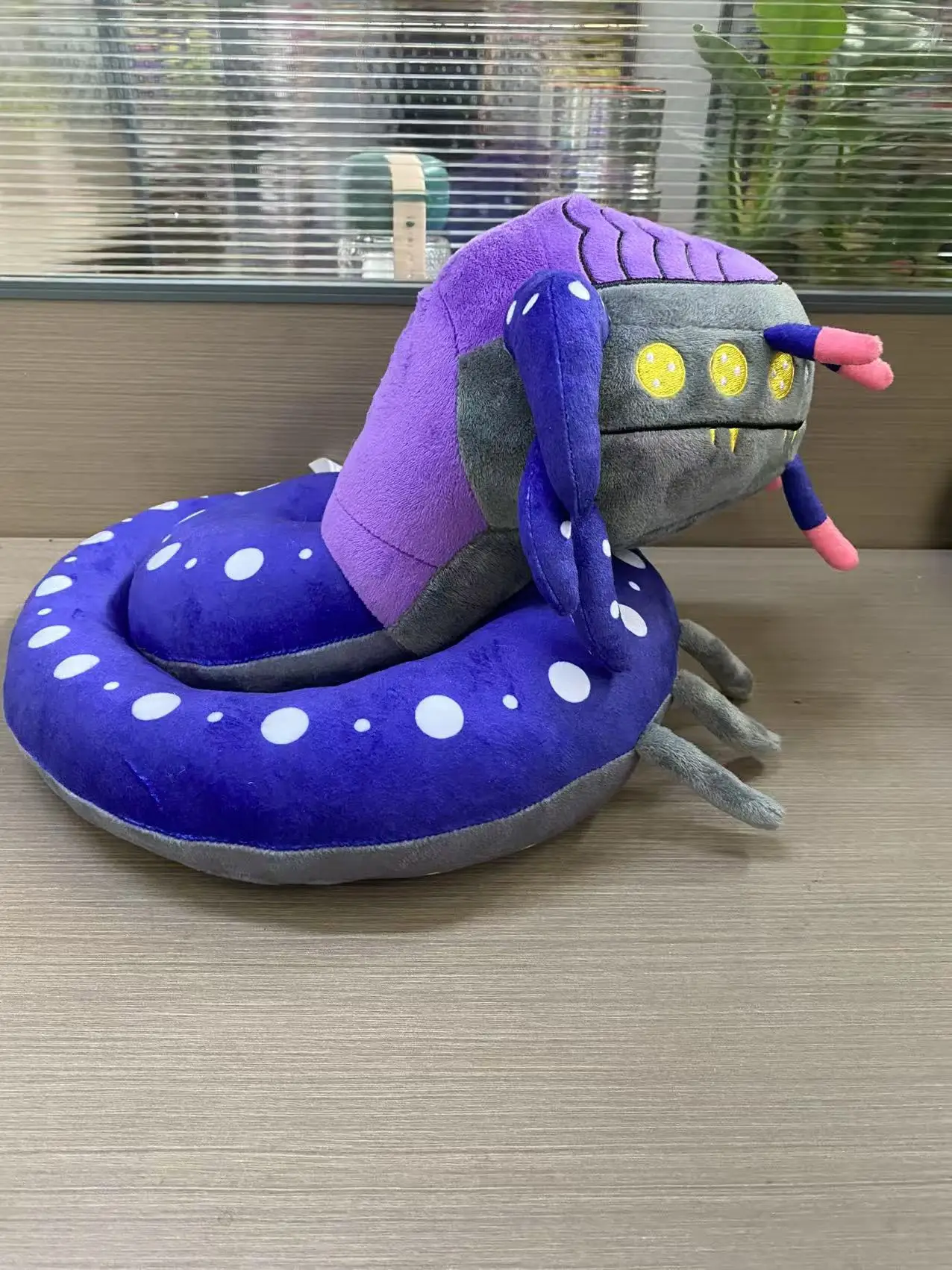 

Плюшевая игрушка Subnautica с героями мультфильмов для домашнего декора, дивана, кукла-змея для детей, фанатов, подарок на день рождения, Хэллоуин, Рождество