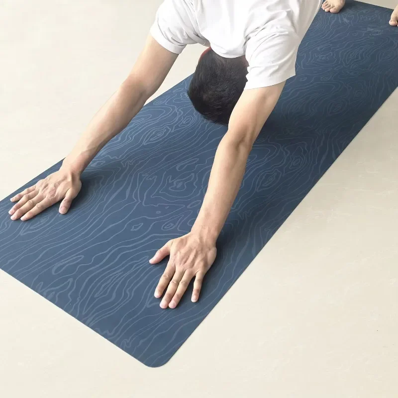 Foldable, Double-sided Natural Rubber Travel Yoga Mat: Features A Non-slip, Water-resistant Surface for  Fitness Workouts
