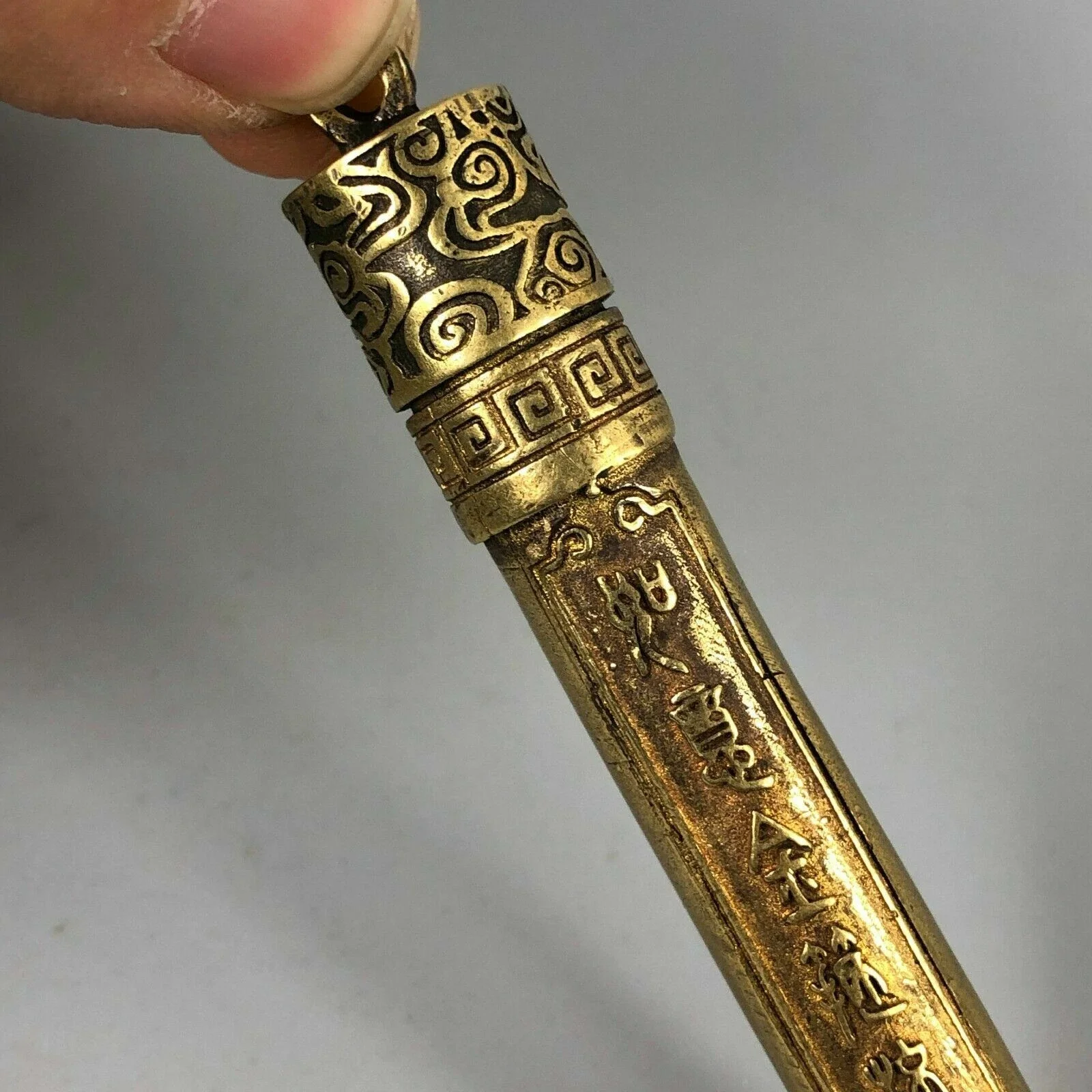 Collectible Chinese Old Brass Handwork Ruyi Golden Cudgel Netsuke Snuff Bottle