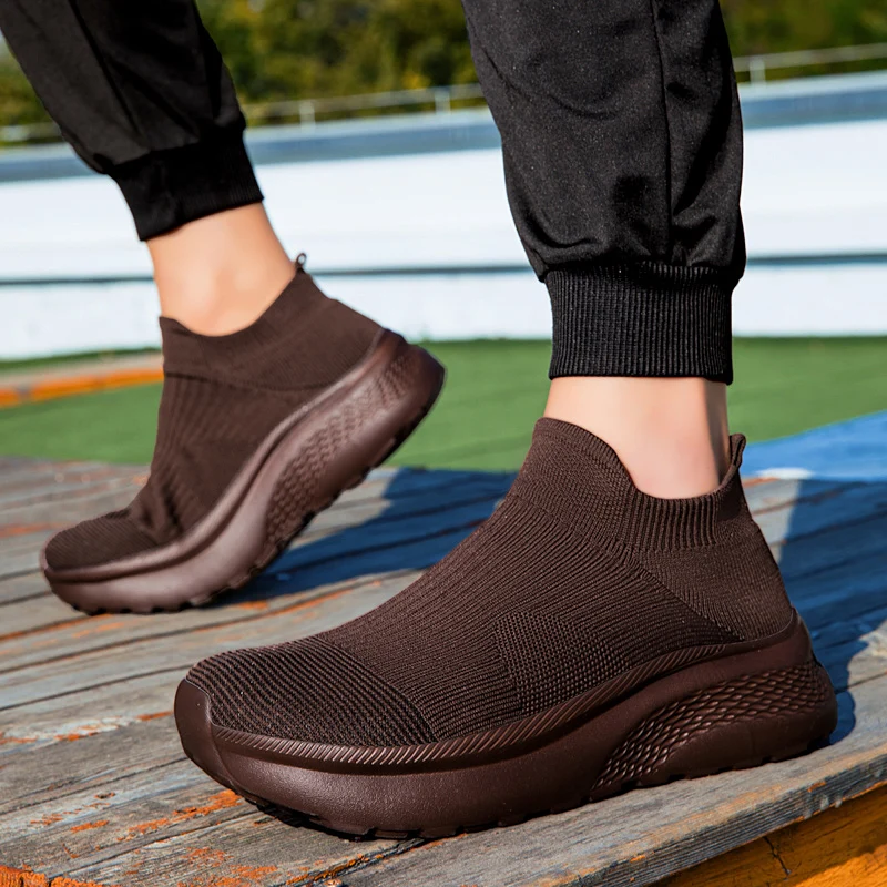 

Мужские легкие кроссовки для бега, дышащие мужские кеды, слипоны, повседневная мужская обувь, размер 46, 2026