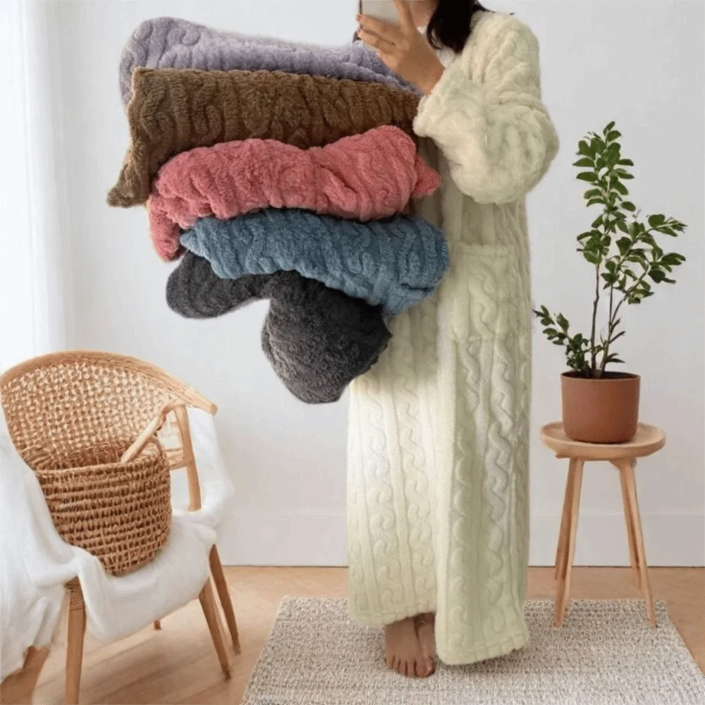 

New Warm Coral Velvet Nightgown Thickened Solid Color Wear Robe Nightdress Robe Nightdress Winter Autumn