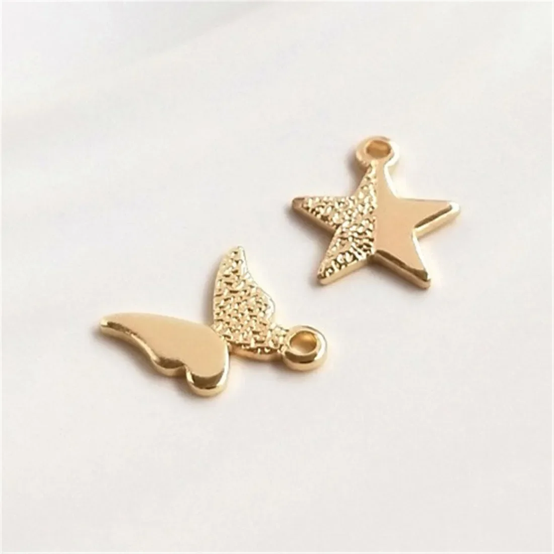 

14K Gold Coated Sand Surface Pentagonal Star Butterfly Pendant DIY Headpiece Earrings and Ear Hanging Accessories D057