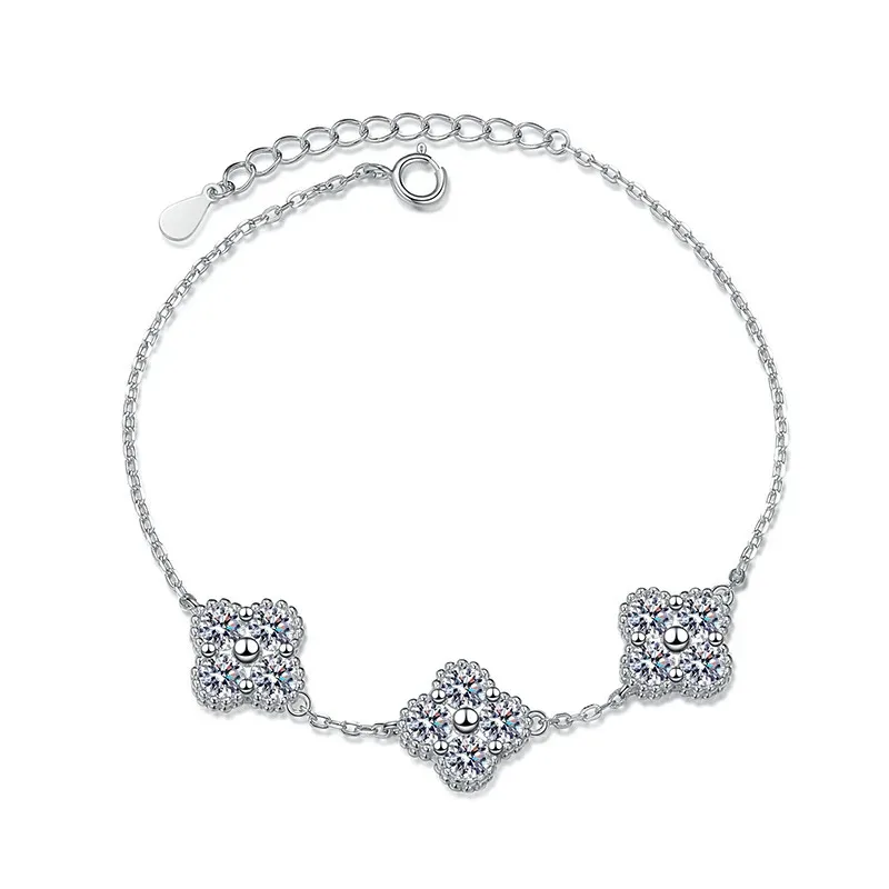 Bracciale in platino Moissanite PT950 di fascia alta con trifoglio a quattro foglie completo in oro 18 carati con diamanti D