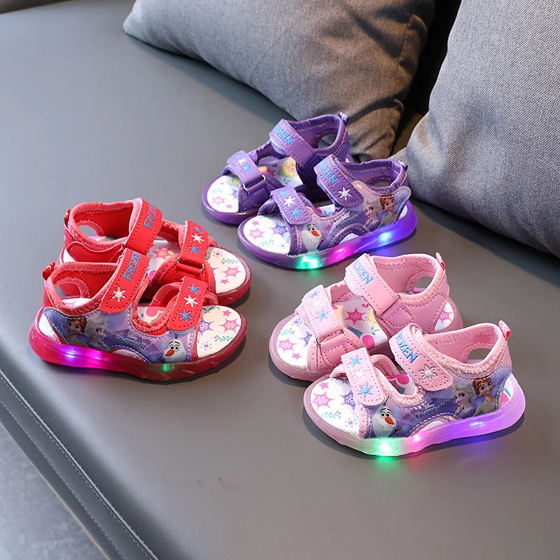 

2025 Princess Frozen New LED Light-Up Baby Sandals Cute Girls Shoes Toddler Beach Shoes Baby Walking Shoes Toddlers