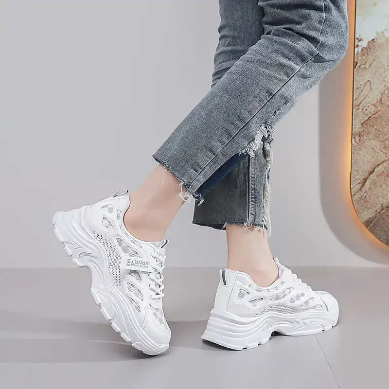 Rubber Sole Dark Luxury Woman Heels Sports Shoes Women Medium Heel Shoes Sneakers High Fashion Luxary Luxo Original Snaeker
