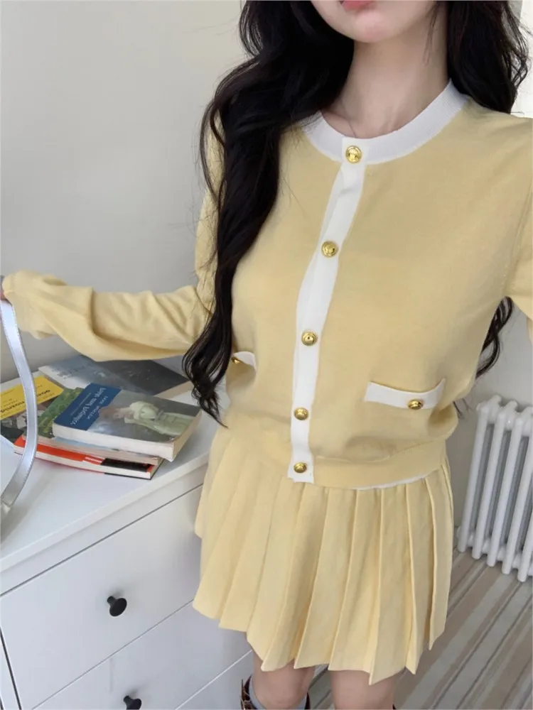 Korean Fashion Knitted Two-piece Skirt Set Women Single Breasted O-neck Top Pleated Mini Skirt Autumn Elegant Outfits Knitwear