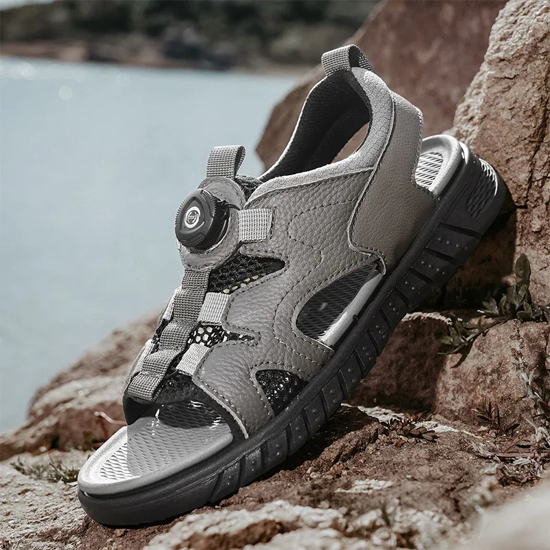 Nuovi sandali da uomo estivi scarpe da trekking traspiranti per uomo sandali da spiaggia per acqua all'aperto uomo campeggio pesca arrampicata Sneakers uomo