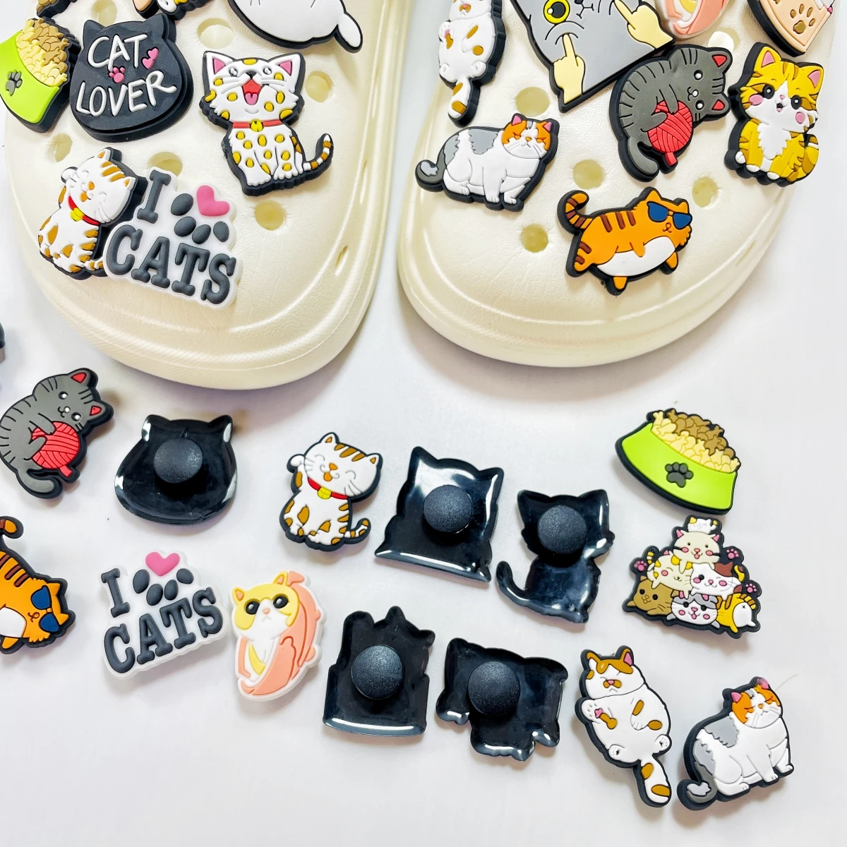 16Pcs Cat Shoe Charms for Clog, Cute Cat Charms Decoration for Kid Party Favor Gifts