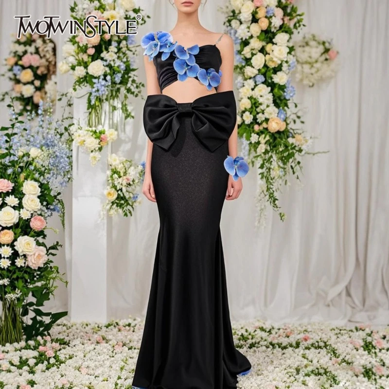 

TWOTWINSTYLE Slimming Two Piece Sets for Women Square Neck Sleeveless Spliced 3D Flower Tophigh Waist Long Skirt Set Female New