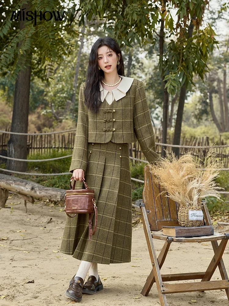 MISHOW Retro Plaid Tweed Jacket Short Skirt Separately Women 2024 Winter Doll Collar Jacket Pleated Mid Length Skirt MXD48W0469