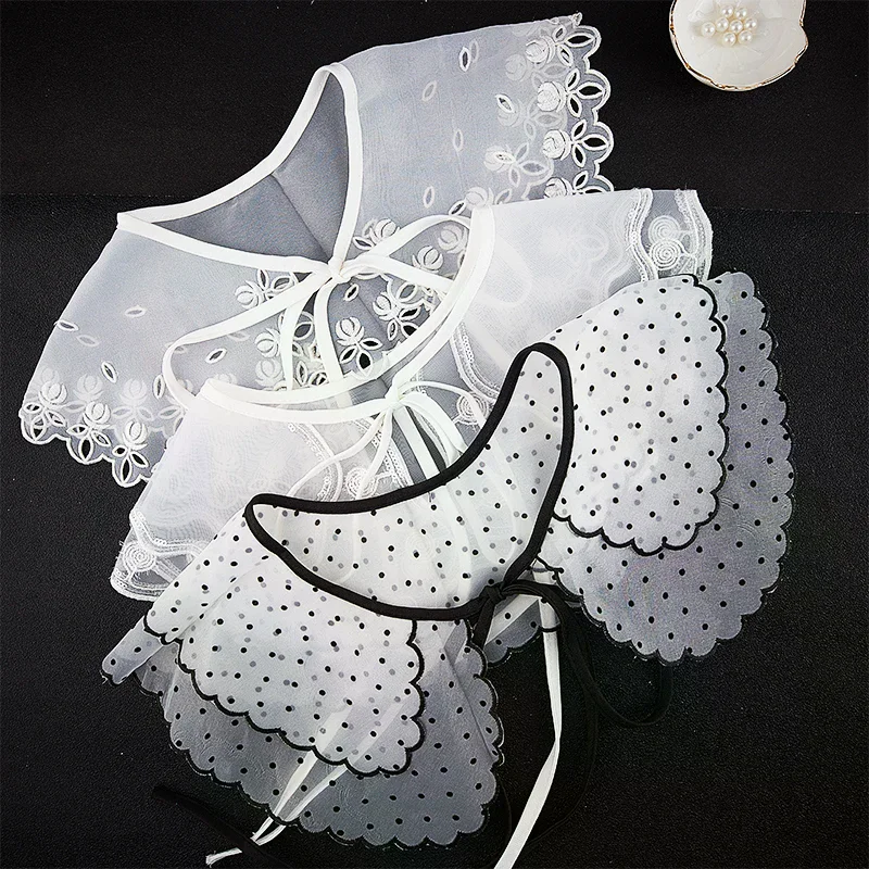 Women Lace Fake Collar Cloud Shoulder False Shirt Detachable Collar Necklace