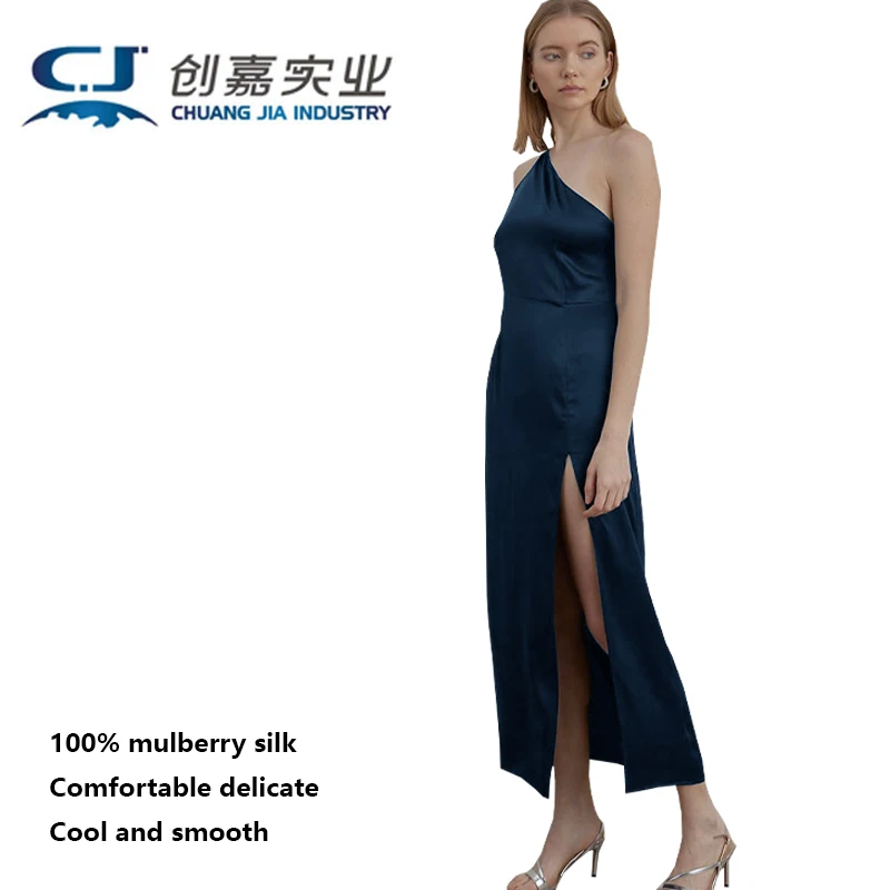 

Роскошное шелковое платье с бретелькой на шее, темно-синее, 100% шелковое платье с v-образным вырезом и боковым разрезом, темперамент, благородная глянцевая яркая женская одежда