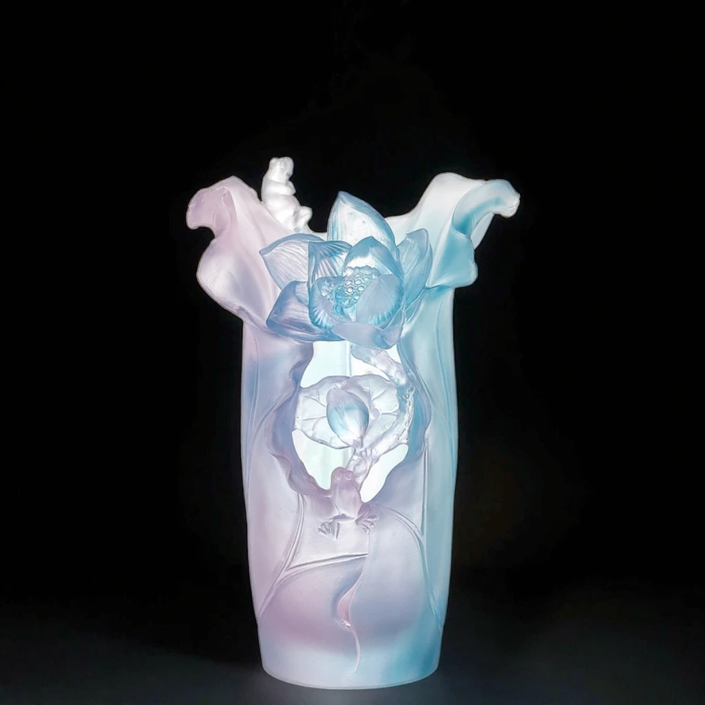 Lotus Vase with Pink Blue Gradient & Frosted Finish Liuli Crystal Handmade Centerpiece for Luxury Home Decor