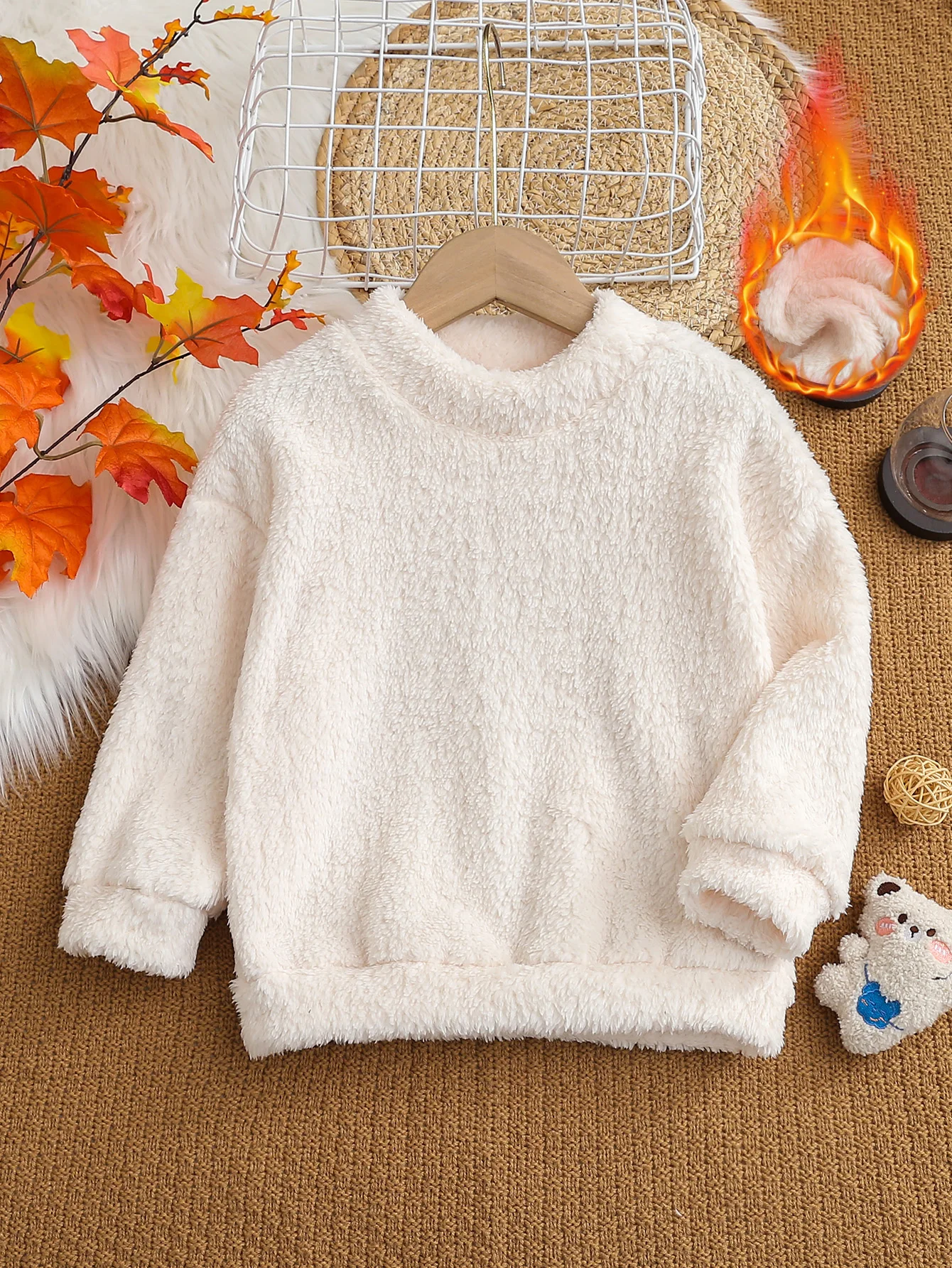 

A Comfortable And Soft Plush Top For Girls In Autumn And Winter And A Beige Basic Versatile Double-Sided Plush Jacket For Boys