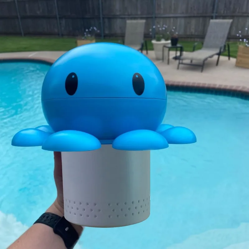 Novo gota de piscina retrátil de polvo azul-gota de piscina flutuante automática para piscinas lançador de piscina para festa na piscina interna e externa