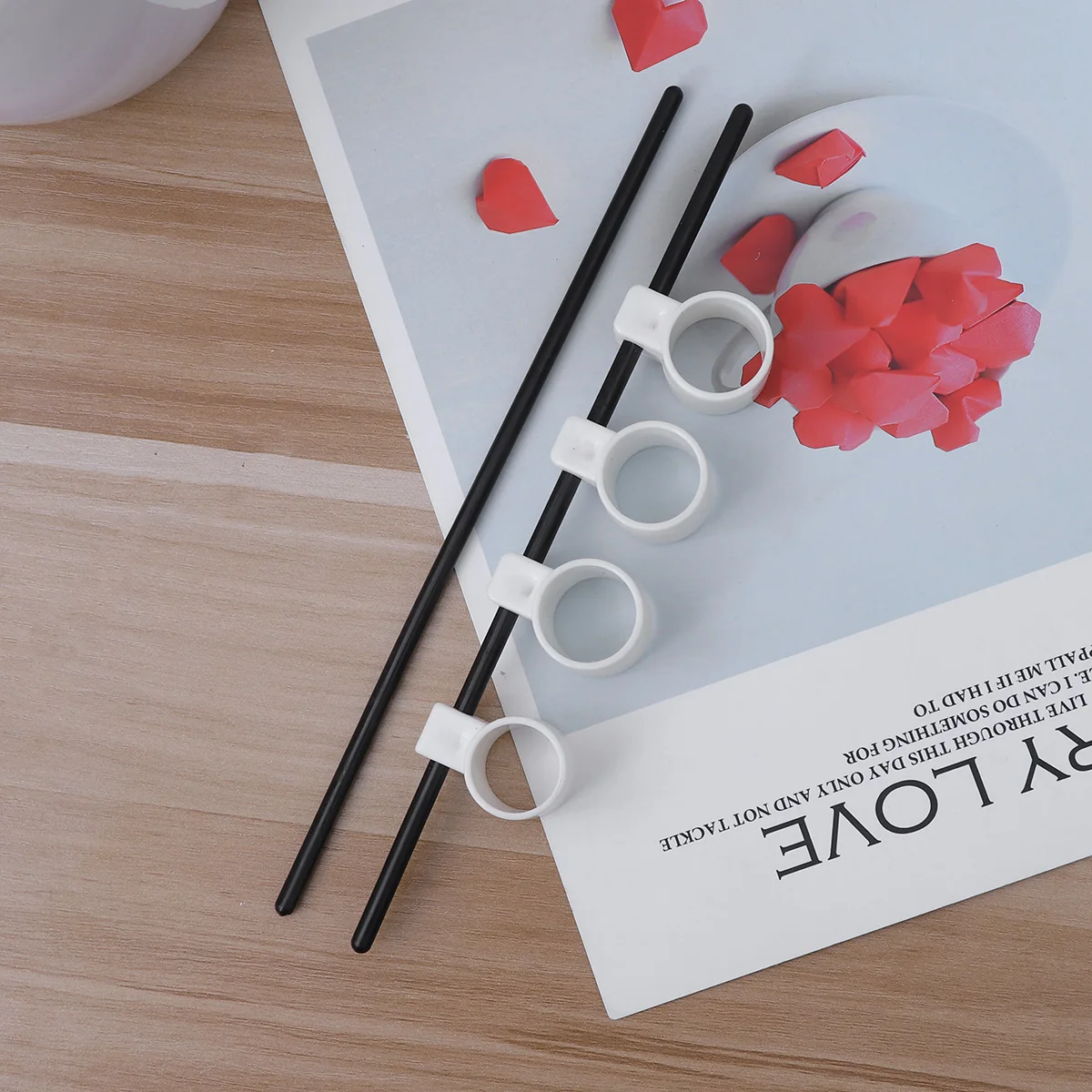 

Guitar Finger Expansion Sleeve White Tool for Beginner Adjustable Size Electric Guitar Bass Ukulele Piano Saxophone Keyboard