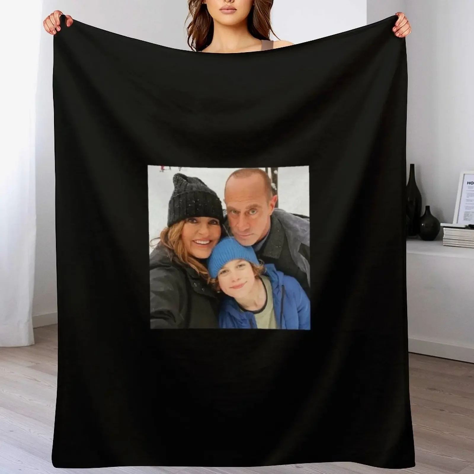 

Olivia, Noah & Elliot Sticker Throw Blanket Cozy Light Blanket for Travel Camping Picnic