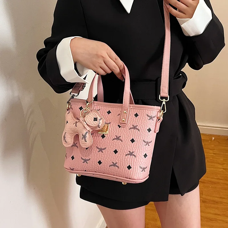 우아한 여성용 가죽 클래식 스타일리시 패션 숄더 토트백 럭셔리 디자이너 크로스바디 핸드백 일상 도시 스타일링용