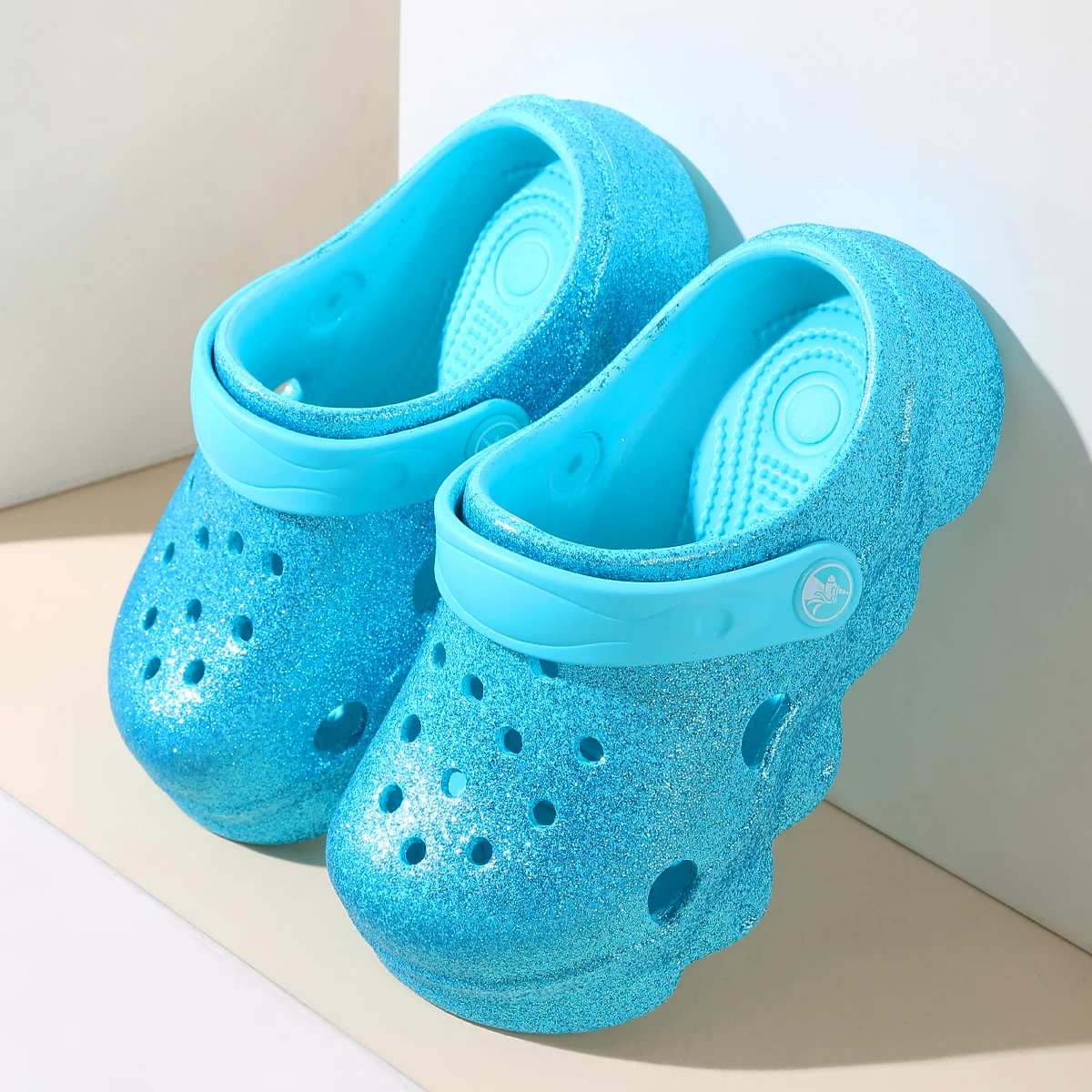 Girls Classic Casual Glitter Clogs, Slip-On Beach Slippers, Non-Slip Garden Clogs Shoes for the Beach