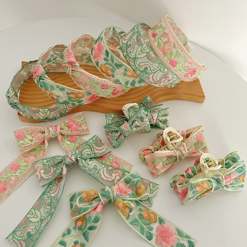 

Embroidered Flower Hair Hoop Spring And Summer Floral Fabric Art Wide Edge High-End And Exquisite Hair Accessories
