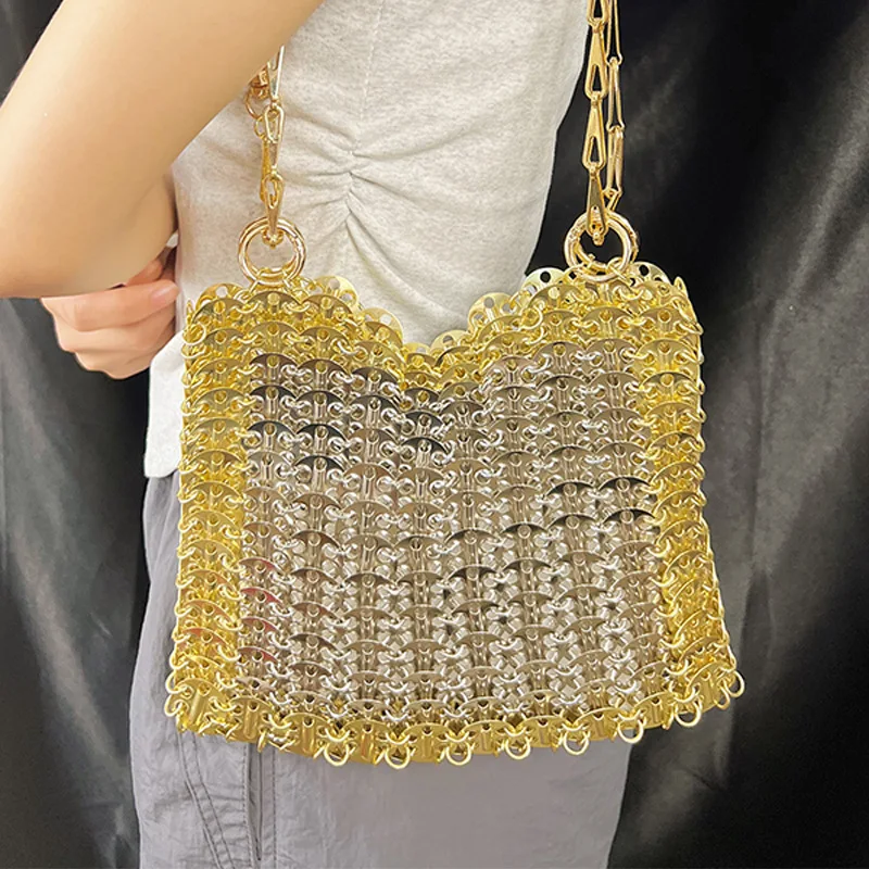 

Luxury Designer Women's Hand Woven Metal Chain Shoulder Bag Trend Hollow Out Design Ladies Evening Clutches Bag Bolsa Feminina