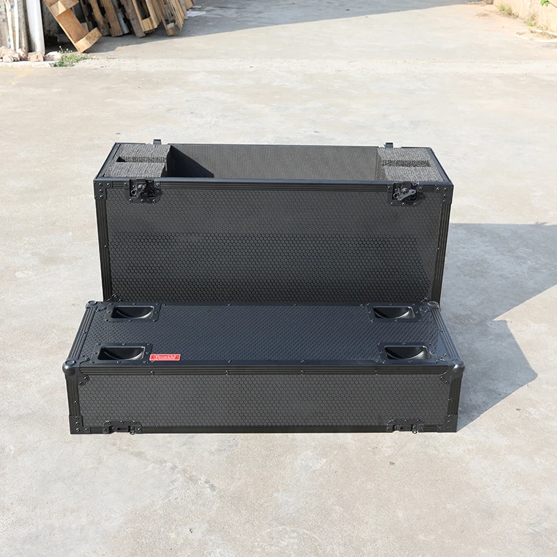 All in Black 43inch Universal Single LCD LED TV ATA Flight Case W/4X4