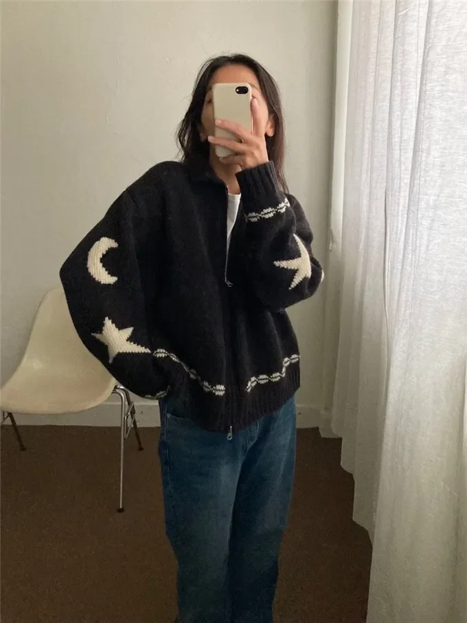 Leisure Lazy Wind Autumn Winter Sweater Contrast Lapel Loose Version The Star Moon Pattern Printed Sweater Cardigan Padded Coat